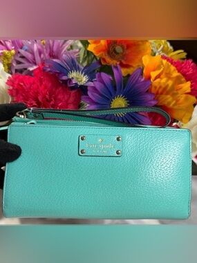 Kate Spade Large Wristlet Clutch